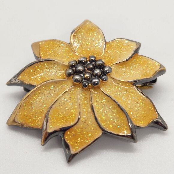 Convertible Poinsettia Pendant Brooch Avon White Christmas Gold Pin Jewelry 1987 - Picture 1 of 6